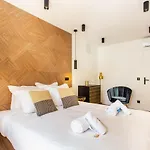 Cmg Champs Elysees - Boetie 6