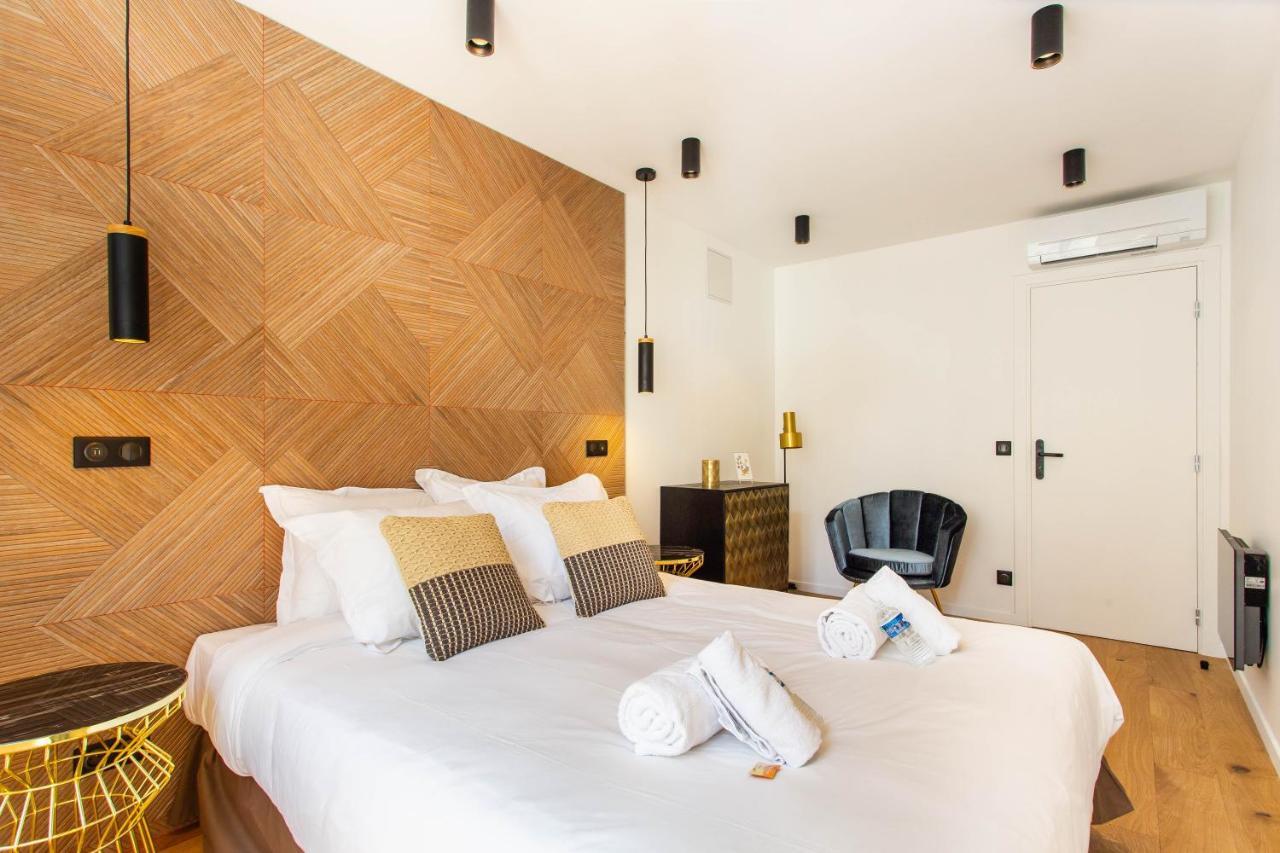 Cmg Champs Elysees - Boetie 6 Paris